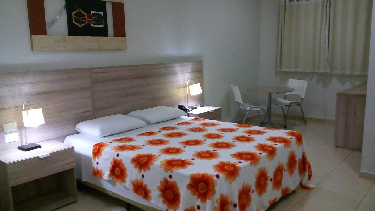 Morrinhos  Hotel Renascer מראה חיצוני תמונה