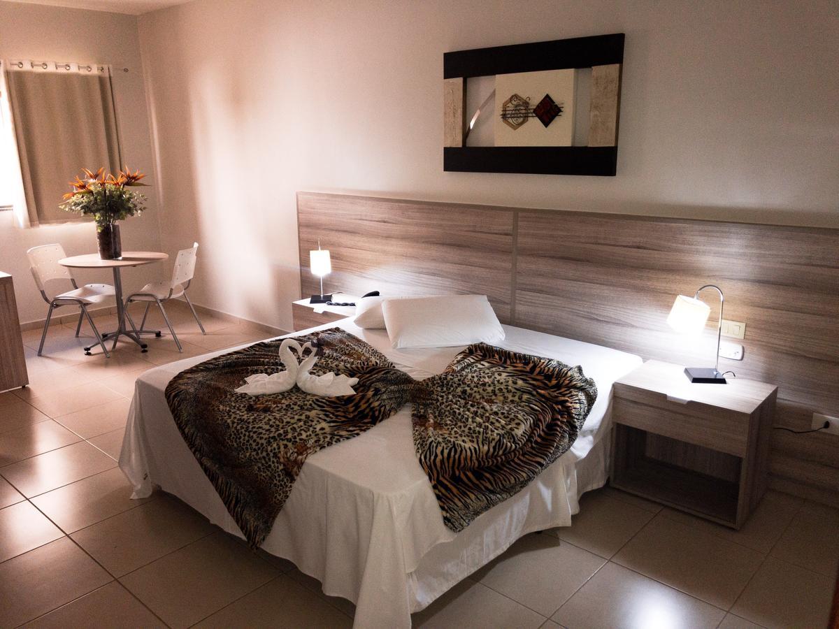 Morrinhos  Hotel Renascer מראה חיצוני תמונה